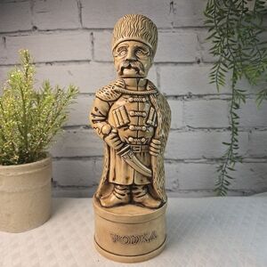 VINTAGE ALBERTA MOLDS CERAMIC RUSSIAN MAN VODKA DECANTER BARWARE MID CENTURY